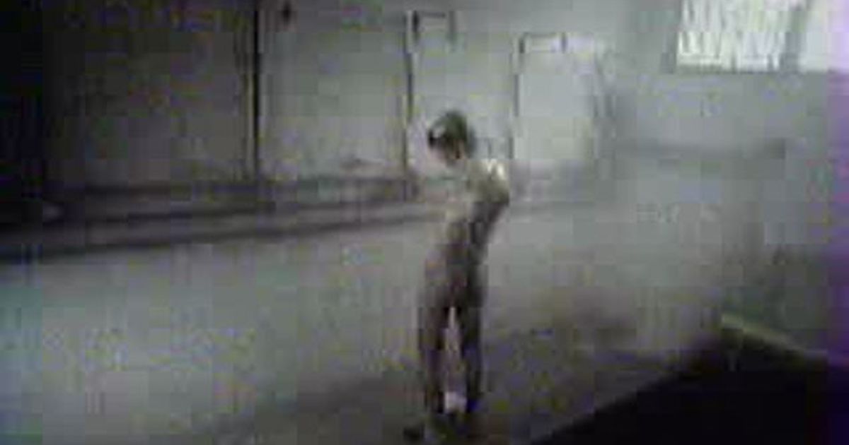 Скрытое видео из женской бани