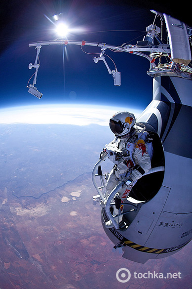 Прыжок из космоса Феликса Баумгартнера