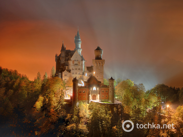 Самые красивые замки Европы: сказка, романтика и множество осенних листьев (фото, видео)
