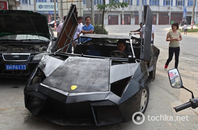 Фермер Ван Цзянь смастерил своими руками копию суперкара Lamborghini Reventon