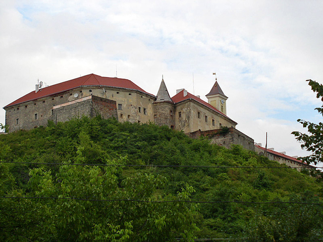 Замок Паланок в Мукачево: жемчужина Закарпатья (фото)