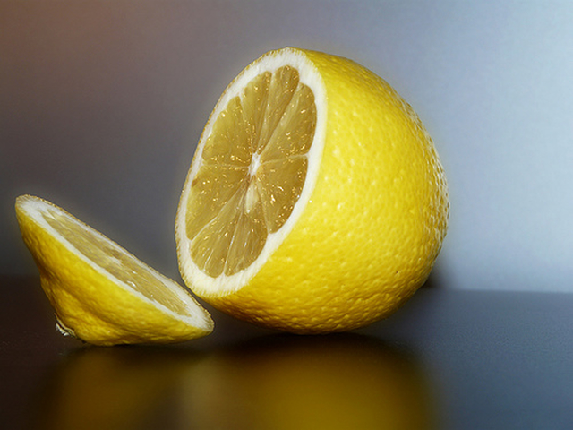 Эфирное масло лимона для красоты