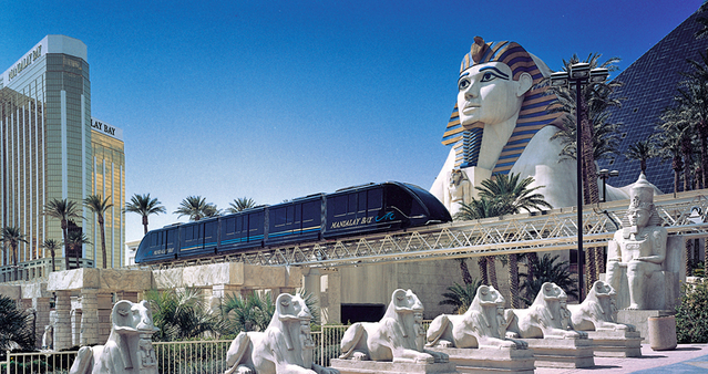 http://s0.tchkcdn.com/g2-i8UvR59tPuJcDUfx1nh2rQ/travel/640x0/w/0/1-1-5-1-15151/15_53_luxor_hotelcasino.jpg