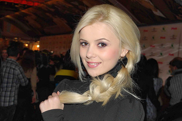 Мика Ньютон, интервью