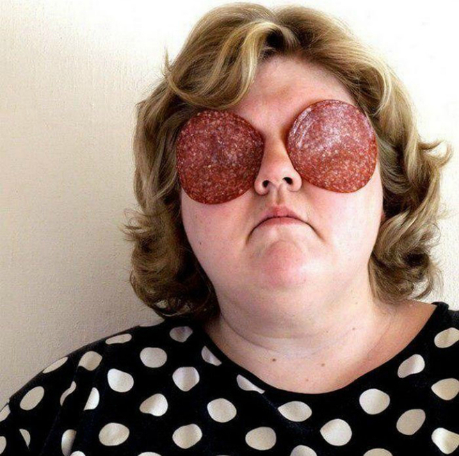 Девушки собираются на свидание