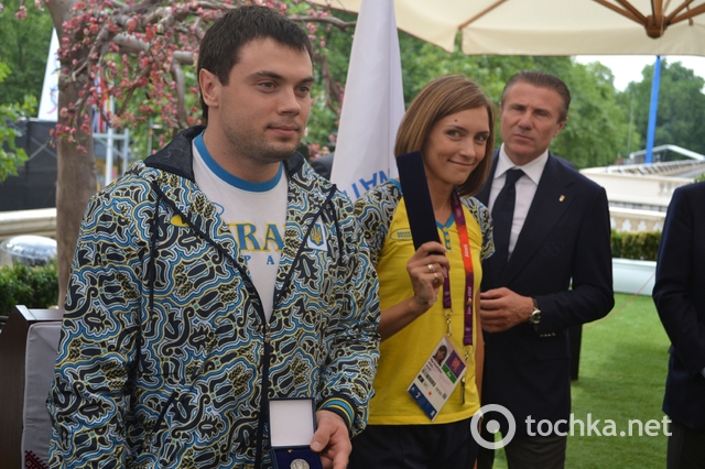 Алексей Торохтий и Ольга Саладуха принимают награды