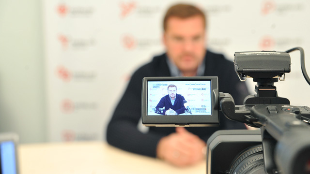 Александр Пономарев