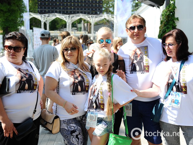 Виктория Петрик с семьей