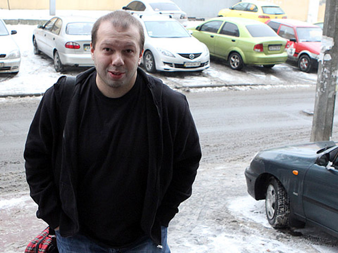 Денис Олейников