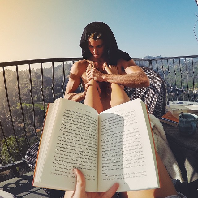 JAY ALVARREZ
