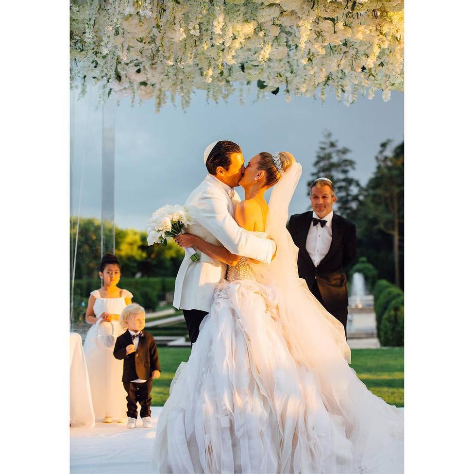 Максим Чмерковський весілля