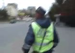 ИДПС убегают от меня на красный свет через дорогу    