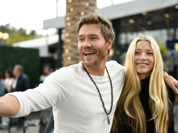 У зірки «Фортеці» Чада Майкла Мюррея та його дружини народилася третя дитина