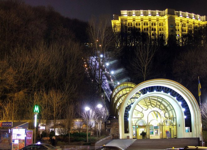 Новини міста: київський фунікулер буде працювати в ніч з 31 грудня на 1 січня
