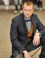 шоу "Холостяк 2", Френсіс Метью