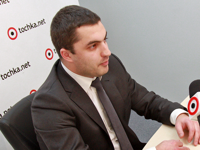 Євген Ларін