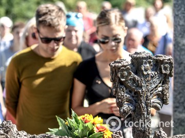 Ексклюзив: в Києві відкрили пам'ятник Богдану Ступці (фото, відео)