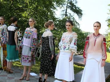 Коллекция Оксаны Караванской 2016 Haute Couture по-украински