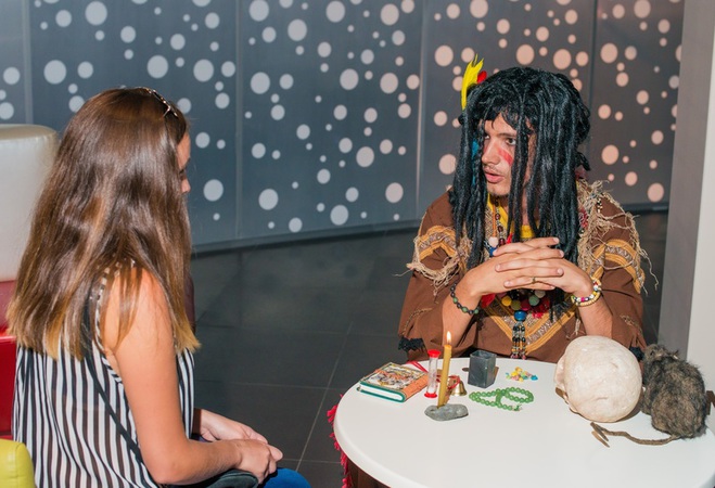 презентація "Світ навиворіт"