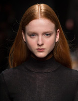 Б'юті-образ моделей з показу Salvatore Ferragamo Осінь 2015 Б'юті-образ моделей з показу Salvatore Ferragamo Осінь 2015