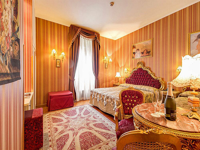 Романтические отели Европы: Hotel Romance, Rome