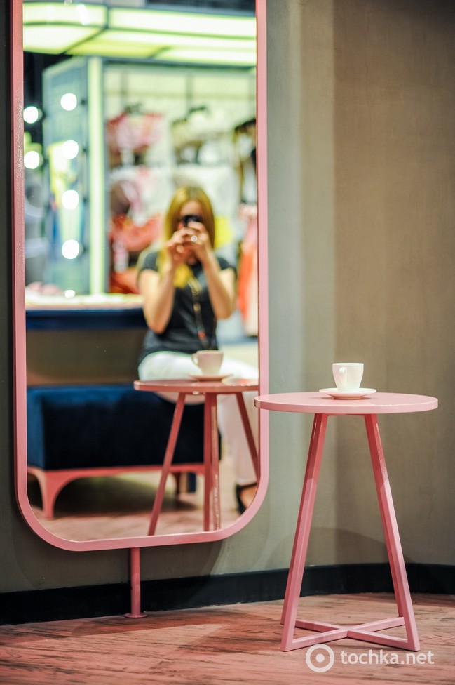 Зона Примерки Silenza