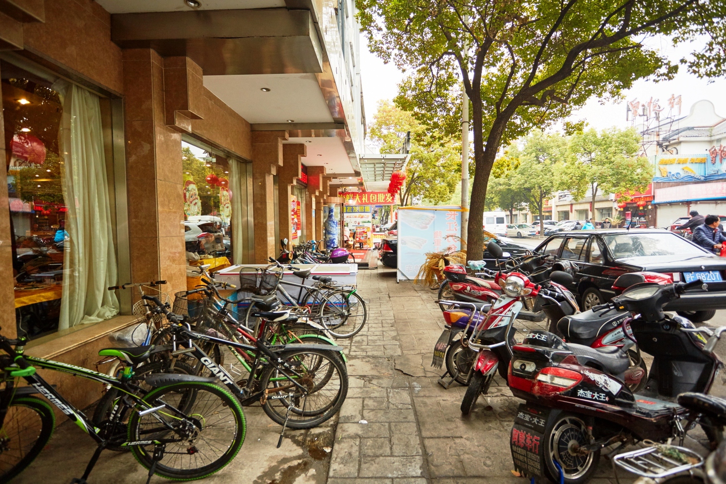 Інший Всесвіт очима популярного фотографа Андрія Саримсакова. Шанхай