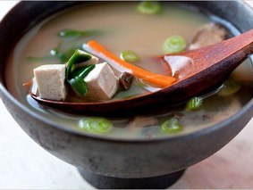 Легкий японский мисо суп с тофу