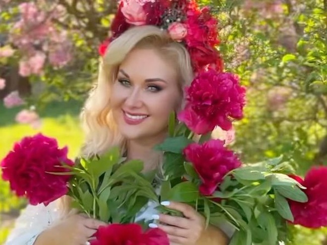 Катерина Бужинська показала, як відсвяткувала 44-річчя з чоловіком-болгарином та дітьми