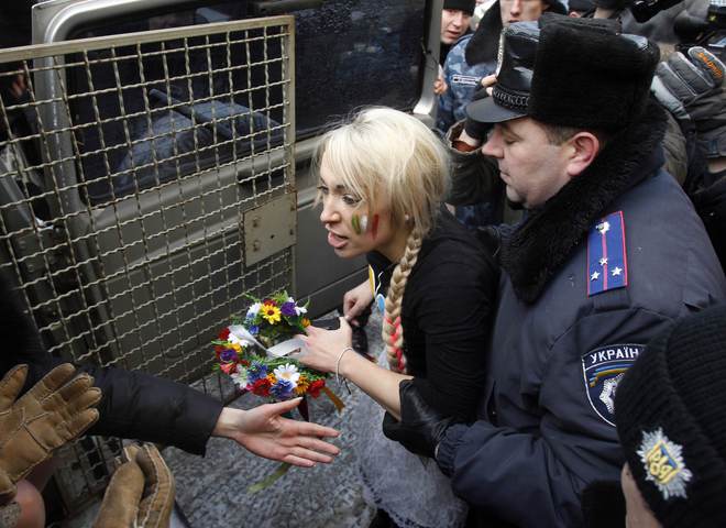 FEMEN протестf