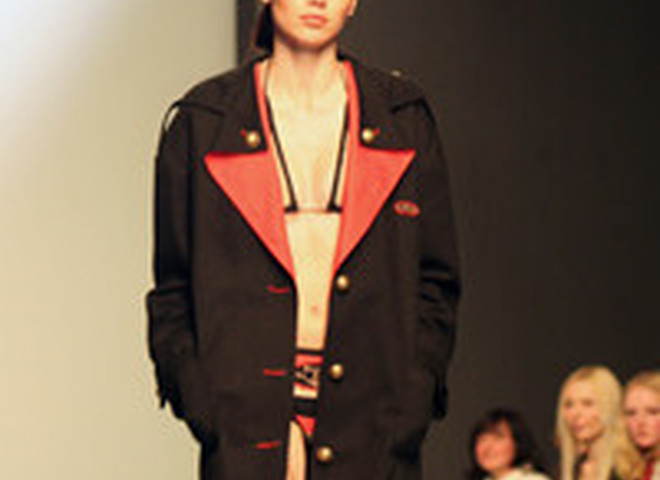 Сезоны моды 2006. Гусина<br />Фотограф: Дмитрий Ромас