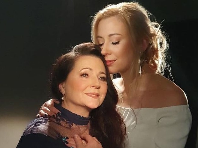 «Два роки без Вас»: Тоня Матвієнко вшанувала пам'ять знаменитої мами