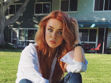 Гросу показала на відео, як побивається за колишнім