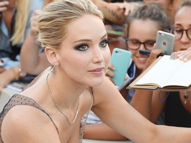 Дженніфер Лоуренс (Cover)