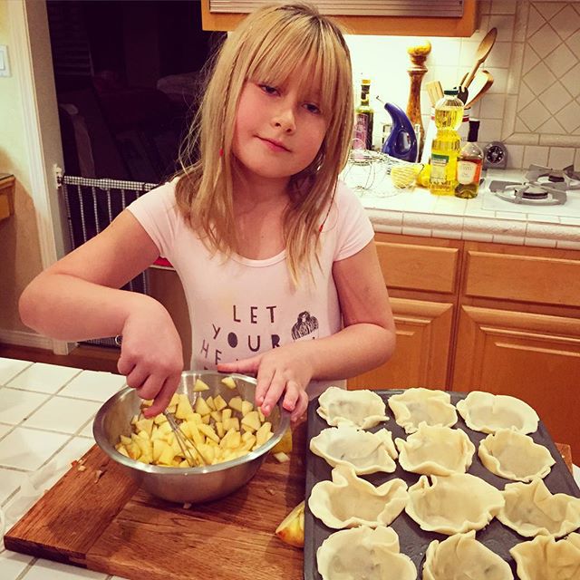 дочка Спеллінг