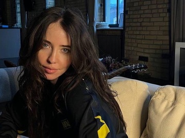 «Не хочу жити заради лайків»: Дорофєєва відреагувала на хейт із приводу її весілля з Кацуріним