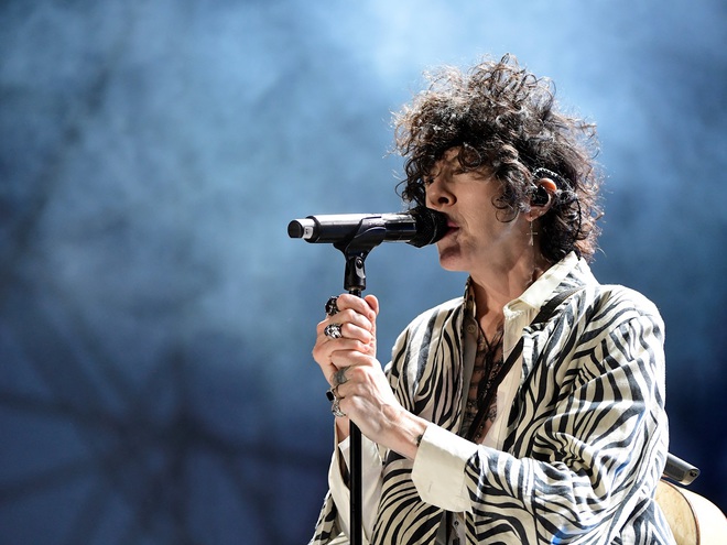 LP похизувалася подарунком від фанів із російським триколором і звернулася до українських біженців