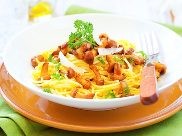 Грибний салат - легка закуска на вечерю