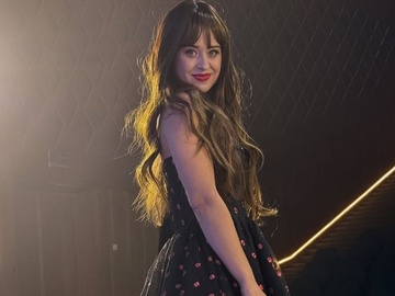 Ексдружина Дзідзьо знялася у бікіні з 5-місячним сином на руках