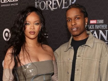 Ріанна вперше знялася для обкладинки глянцю з чоловіком A$AP Rocky та 9-місячним сином