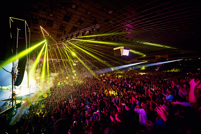 Оля Полякова и ее шоу "Королева ночи"