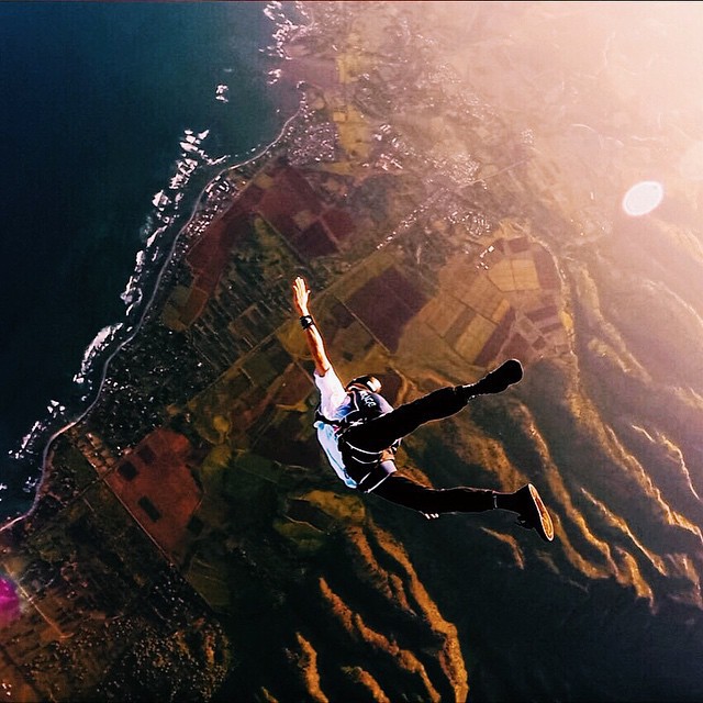 JAY ALVARREZ