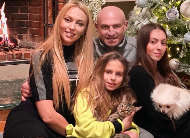Маша Полякова публічно звернулася до батька з нагоди дня народження