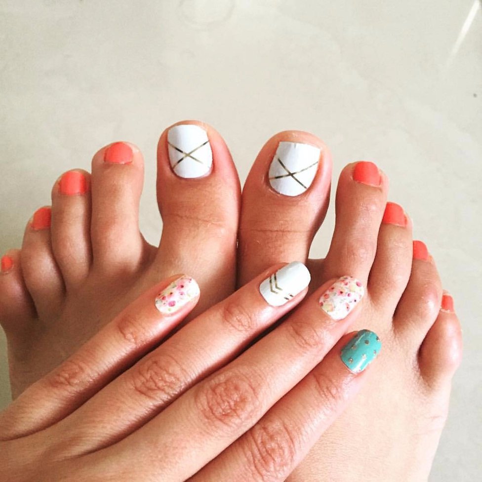 Модный педикюр 