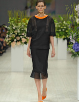 Показ Andre TAN