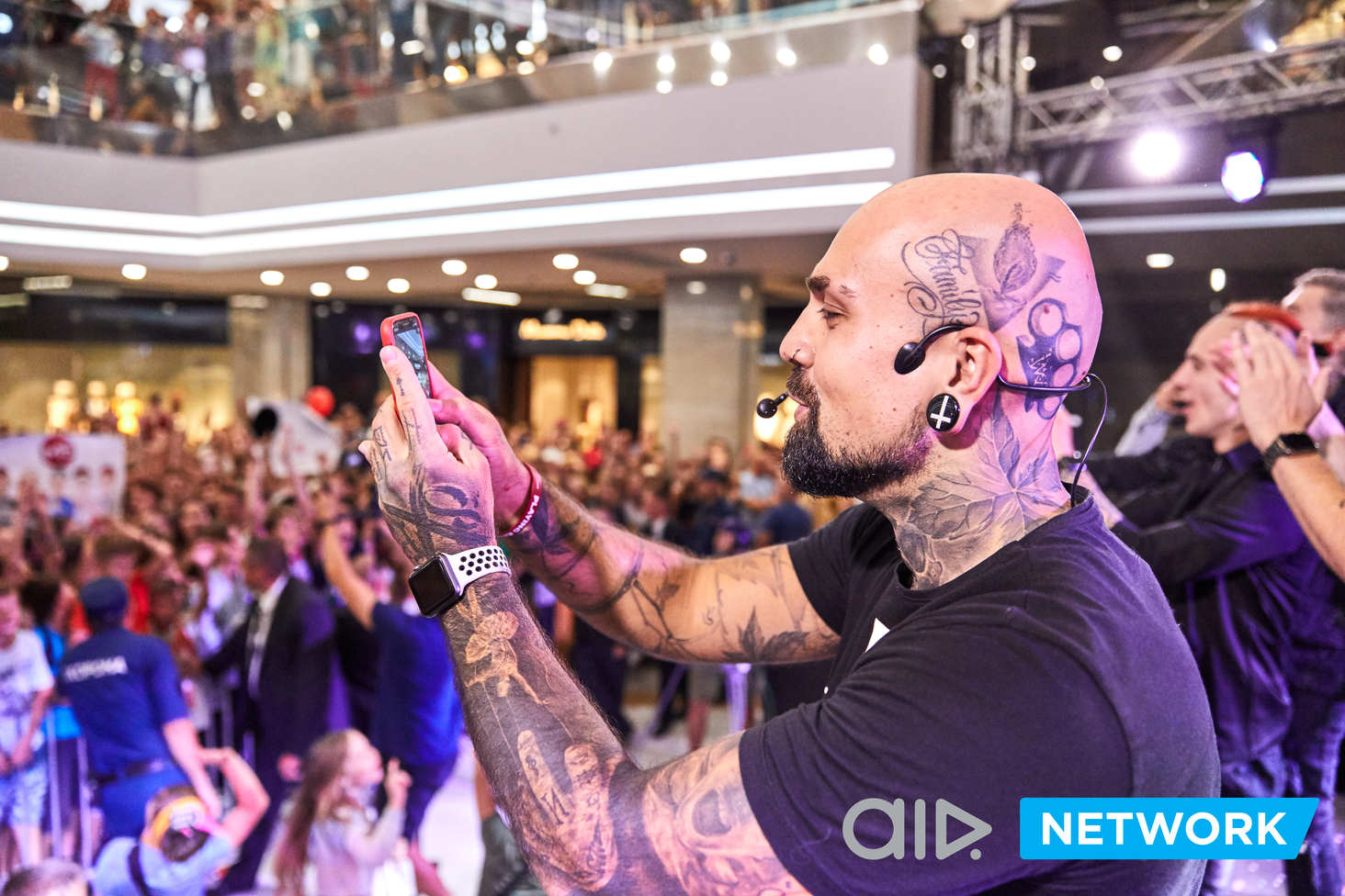 Зірки YouTube Magic Five зібрали 6 тис. осіб у ТРЦ "Гулівер"