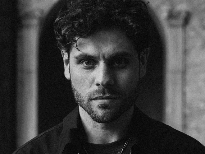 Відомий актор ледь не наклав на себе руки через борги