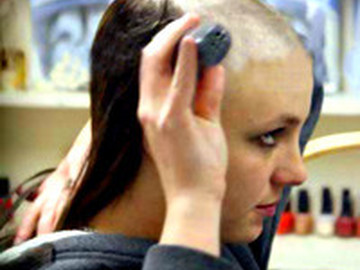 Лысая Бритни Спирс<br />Фотограф: xxx