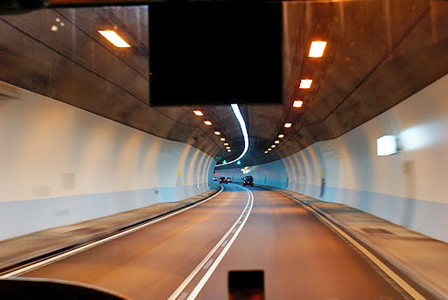 Самые длинные автомобильные туннели мира: Автодорожный тоннель Суешан, Тайвань