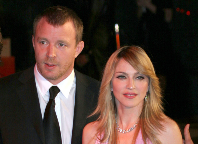 Син Мадонни та Гая Річі вперше вийшов на червону доріжку зі своєю дівчиною